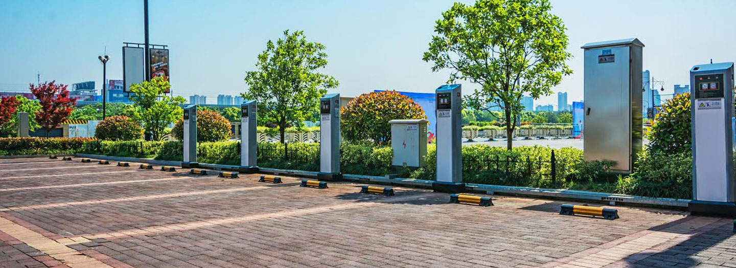 Scaling Solar E-Mobility & Storage